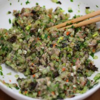 芹菜里脊水饺的做法图解3