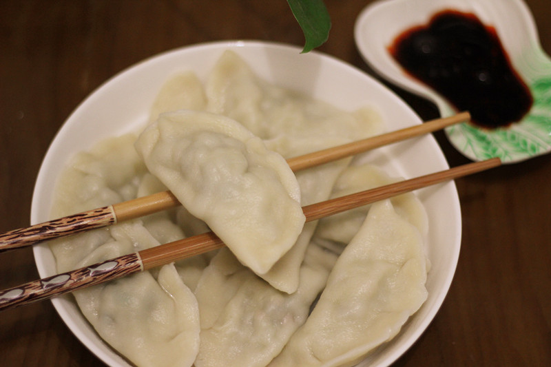 芹菜里脊水饺的做法