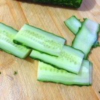 桔梗拌黄瓜的做法图解3