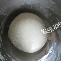 葡萄干小面包的做法图解3