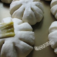 葡萄干小面包的做法图解9