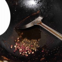 辣子北极虾的做法图解8
