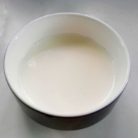 牛奶芙蓉蛋羹的做法图解3