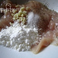 比手掌还大的黄金大鸡排家庭自制版的做法图解4