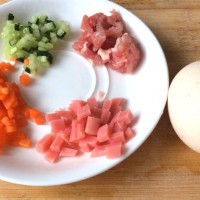 什锦鸡蛋饼(快手早餐)的做法图解1