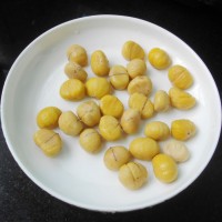 板栗鸡翅煲 的做法图解3