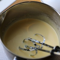黄油奶酪戚风的做法图解7