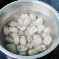 酱汁花蛤--简单易做味道好的做法图解1