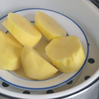 土豆培根奶酪球的做法图解2