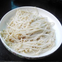 铁板培根金针菇卷的做法图解2