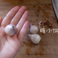 红葱百里香炖鸡的做法图解2