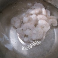 西芹腰果虾仁的做法图解3