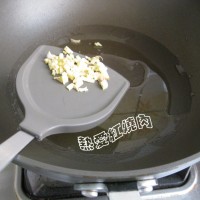 西芹腰果虾仁的做法图解9