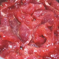 蚝油牛肉的做法图解1