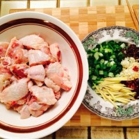 新手都会做的辣子鸡的做法图解1