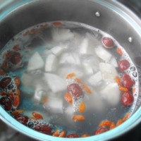 利湿消痒--芋头红枣汤的做法图解5