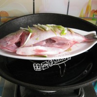 清蒸鲈鱼的做法图解4
