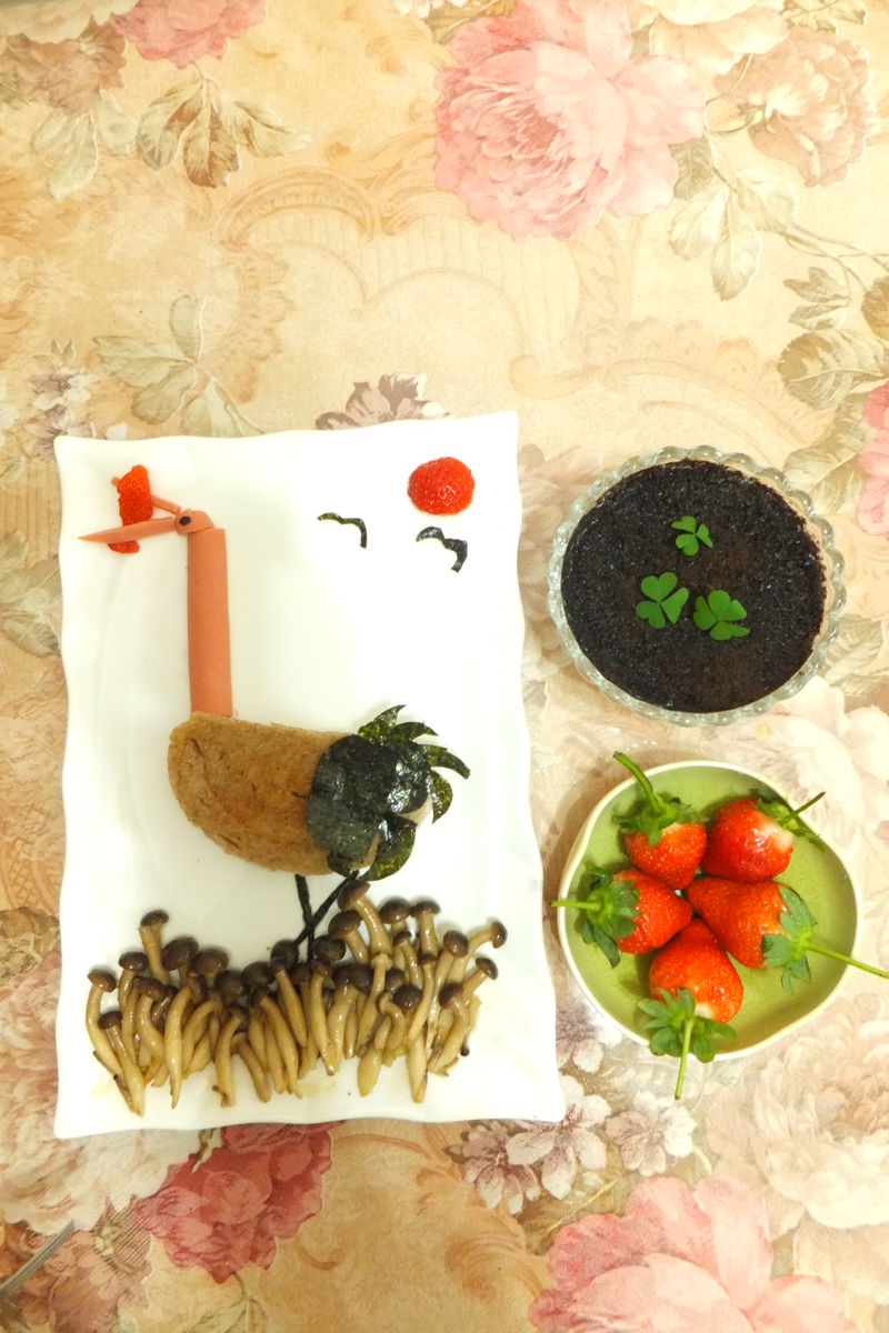 鸬鹚酸奶杯早餐的做法