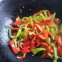 双椒鱿鱼条的做法图解5