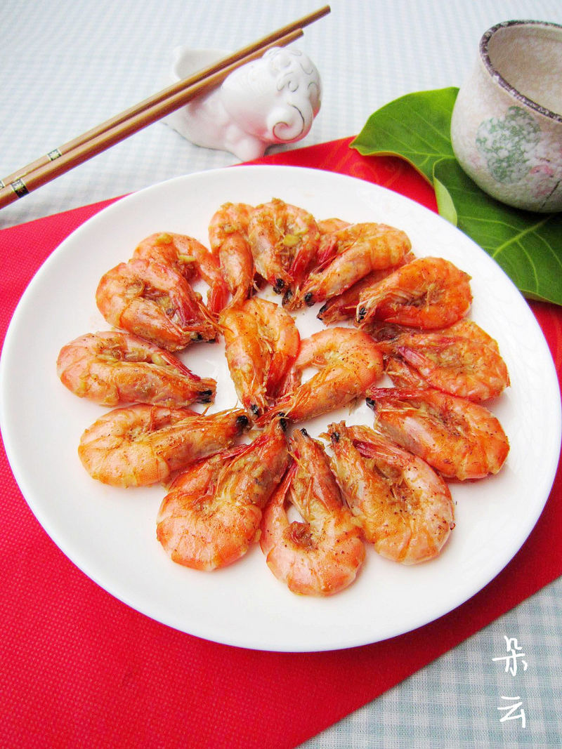 喜庆年菜—黑椒红酒爆醉虾的做法