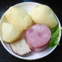 烟肉土豆塔的做法图解1