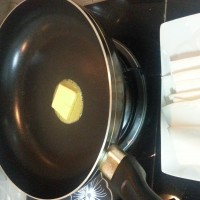 香煎黑椒杏鲍菇的做法图解2