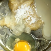 简单香蕉蛋糕的做法图解1