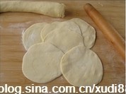 猪肉酸菜饺子的做法图解10