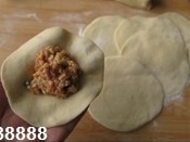 猪肉酸菜饺子的做法图解11