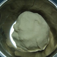 培根葱油饼的做法图解1