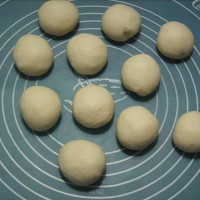 培根葱油饼的做法图解2