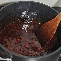 黑糖草莓酱的做法图解6