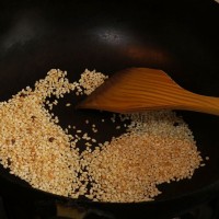 红薯蒸排骨(DIY米粉)的做法图解2