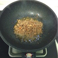 肉末青豆的做法图解2