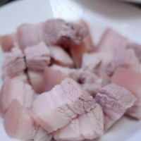 焦糖啤酒红烧肉的做法图解1