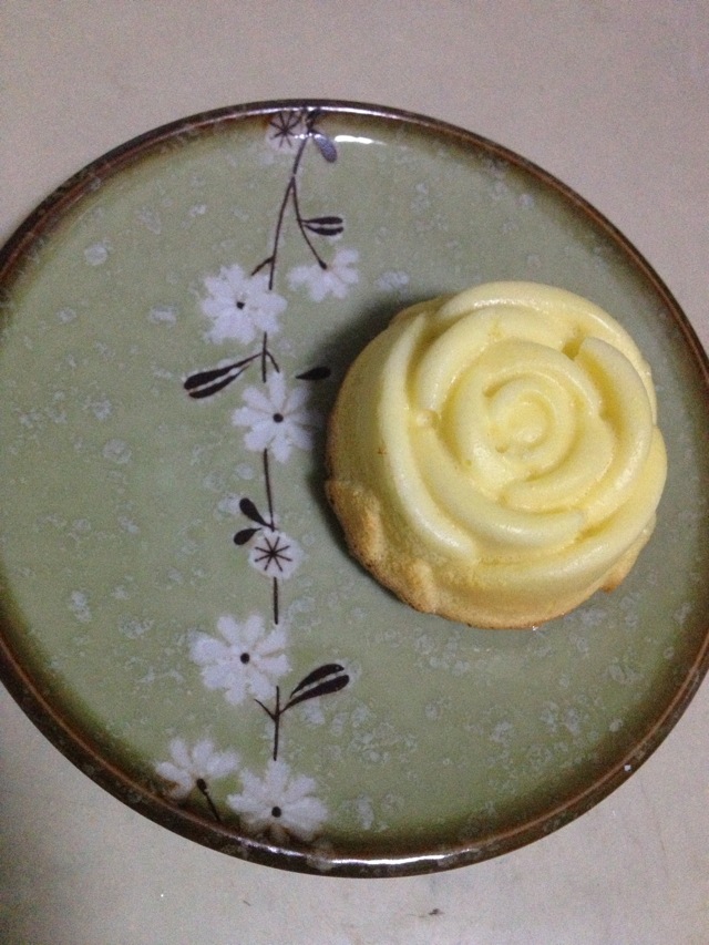 玫瑰花榴莲轻乳酪蛋糕的做法