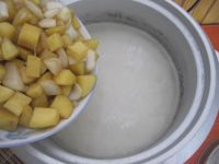 土豆腊肠煲仔饭的做法图解8