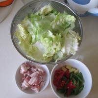 干锅圆白菜的做法图解1