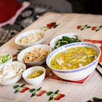 蒙自菊花过桥米线的做法图解8