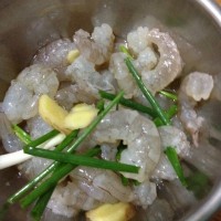 虾仁小馄饨的做法图解2