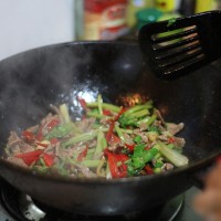 小炒黄牛肉芹菜的做法图解7