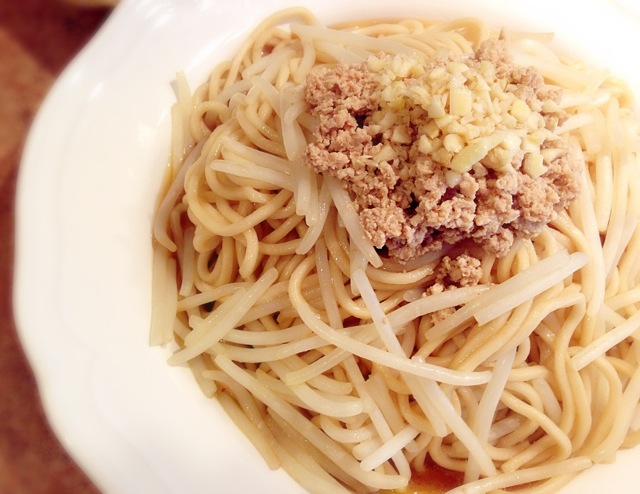 蒜蓉肉末拌面的做法