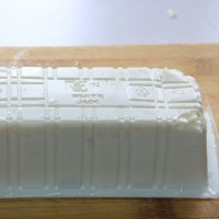 简单好滋味----剁椒蒸豆腐的做法图解2