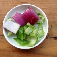 家常驻菜:木耳鸡肉的做法图解2