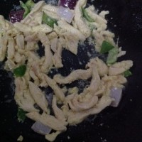 家常驻菜:木耳鸡肉的做法图解8