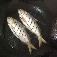香煎小黄鱼的做法图解2