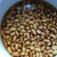 黄豆南乳猪尾煲的做法图解3