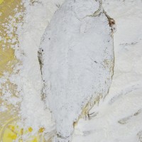 酥香鲜嫩的炸偏口鱼的做法图解3