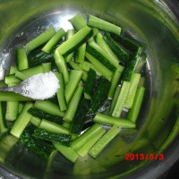 椒麻黄瓜条的做法图解2
