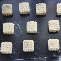 蛋黄红莲月饼(超详细版)的做法图解10